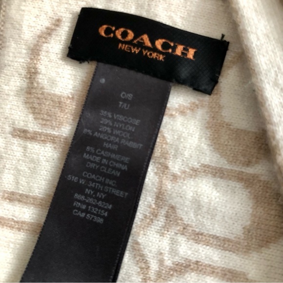Coach Winter Scarf - Picture 2 of 3